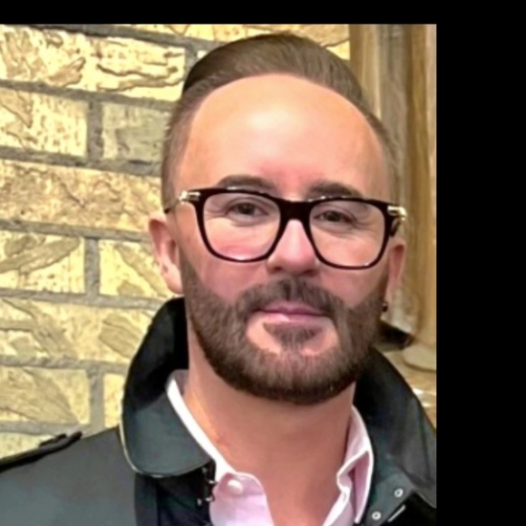 Meet your Posher, Nuno - Picture 2 of 6